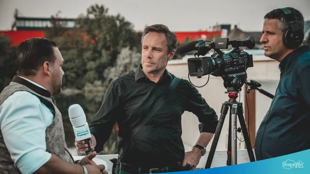 テレビ に 出る 方法